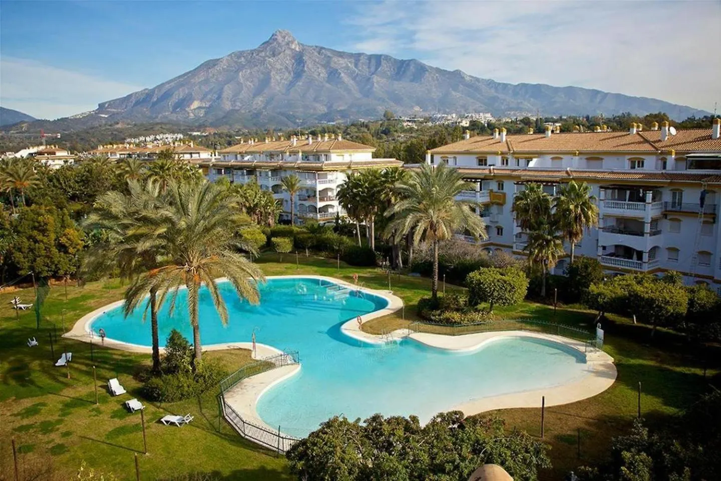 Serinamar Dama De Noche Marbella