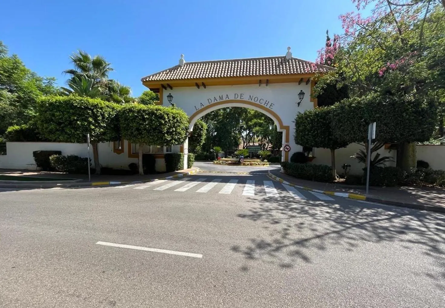 Serinamar Dama De Noche Marbella